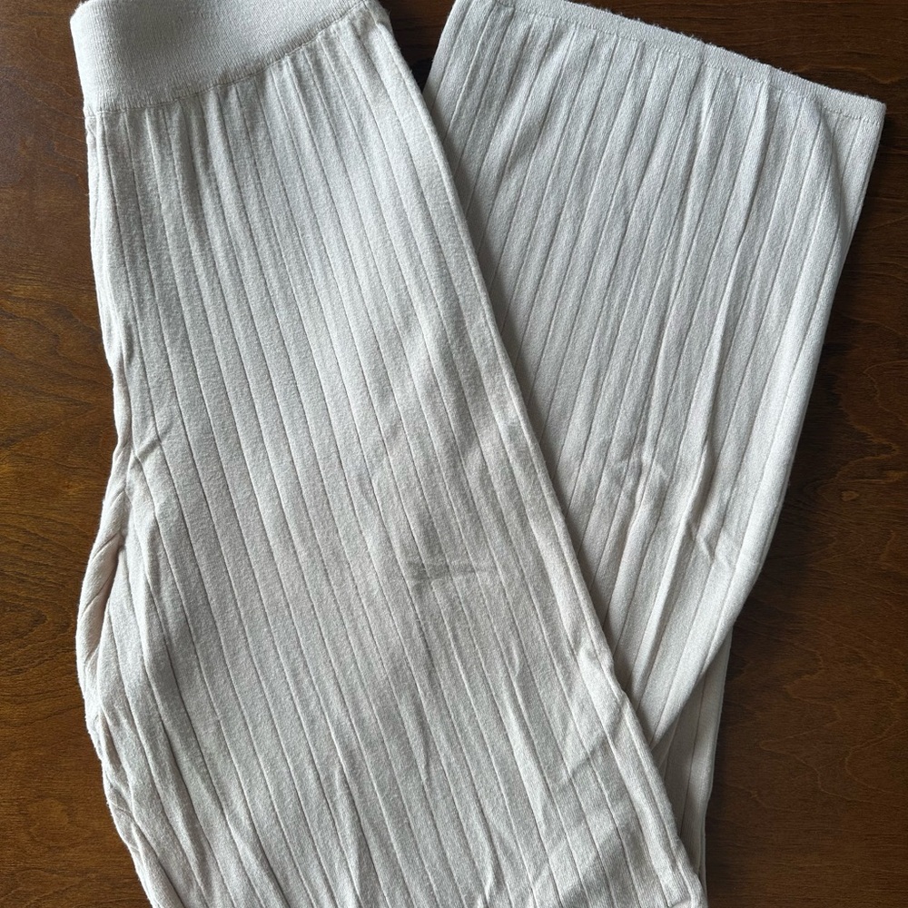 Abercrombie 90s Straight-Leg Sweater Pants